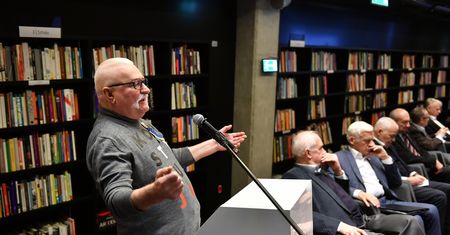 Nie stawił się w sądzie. "Nie leżał, dobrze się bawił"