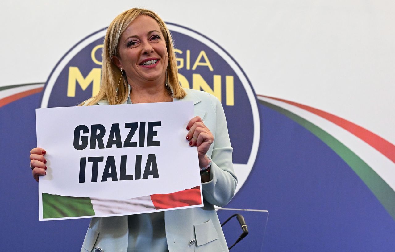 Giorgia Meloni: Nacjonalistka, chrześcijanka, matka. Wybory we Włoszech wygrywa centroprawica