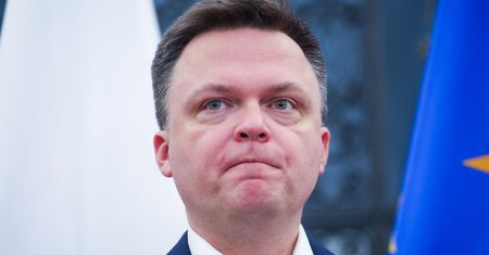 Pizza warta miliony złotych. PiS "uratował" partię Hołowni
