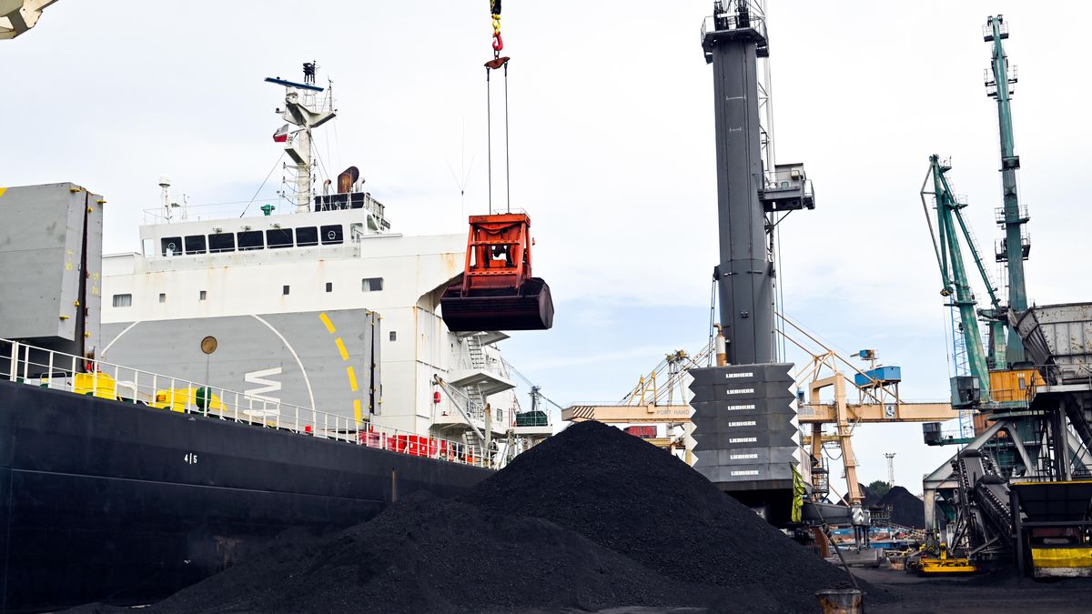 w�giel
Marcin Bielecki
�adunek, statek, transport, transportowe, w�giel, dostawa, energetyka