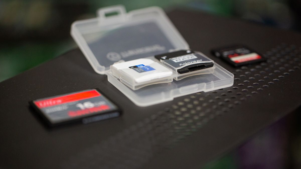 Jak wybrać najlepszą kartę SD do aparatu? Wyjaśniamy oznaczenia 1