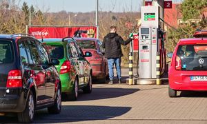 W poniedziałek duża zmiana na stacjach. Takie będą ceny paliw