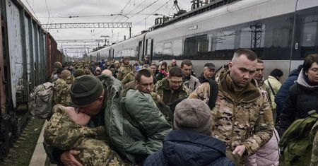 W panice przed poborem. Wskazali kraj, do którego uciekają Ukraińcy