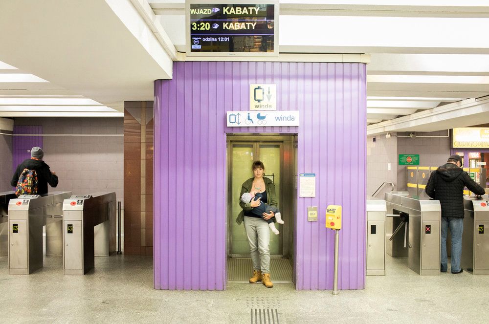 Karmienie piersią na dworcu