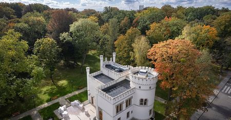 W sylwestra wysadzono go w powietrze. Piękny pałac uratowano w ostatniej chwili