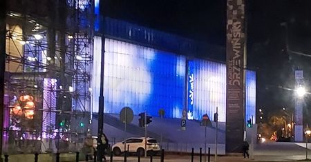 Multimedialna fasada CSK znowu działa! Udana naprawa pozwoliła zaoszczędzić kilka milionów złotych