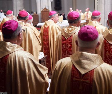 Koniec z dopłacaniem do Kościoła. Ksiądz na etat. Tego chcą Polacy