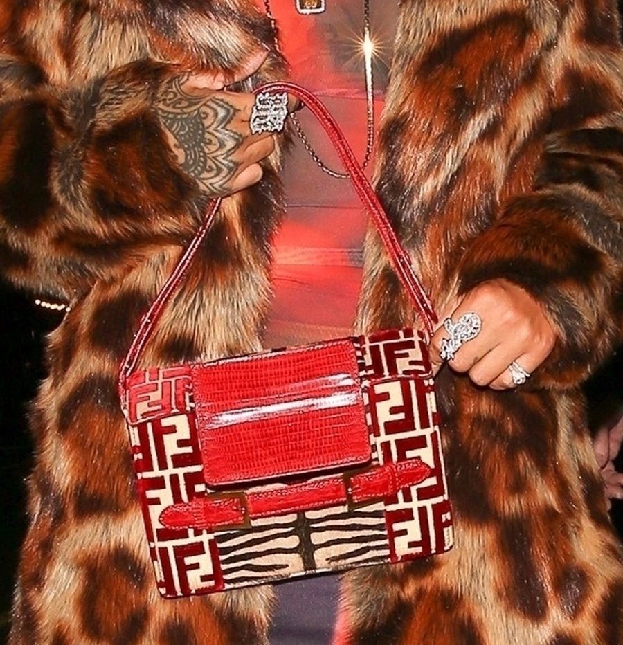 Rihanna w drodze do restauracji