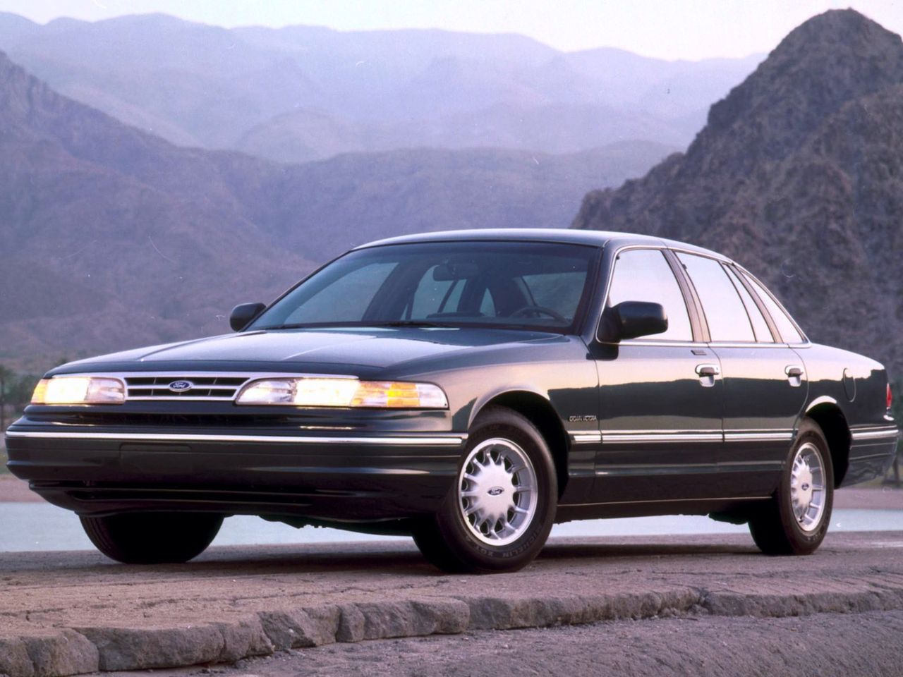 Ford Crown Victoria 1995
