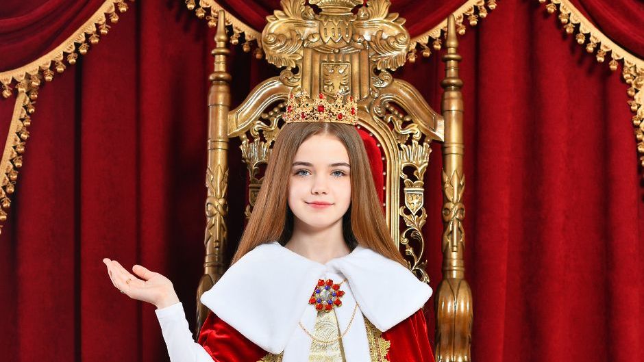 Zachwyca brzmieniem i oznacza "królową". O tym imieniu mało kto pamięta