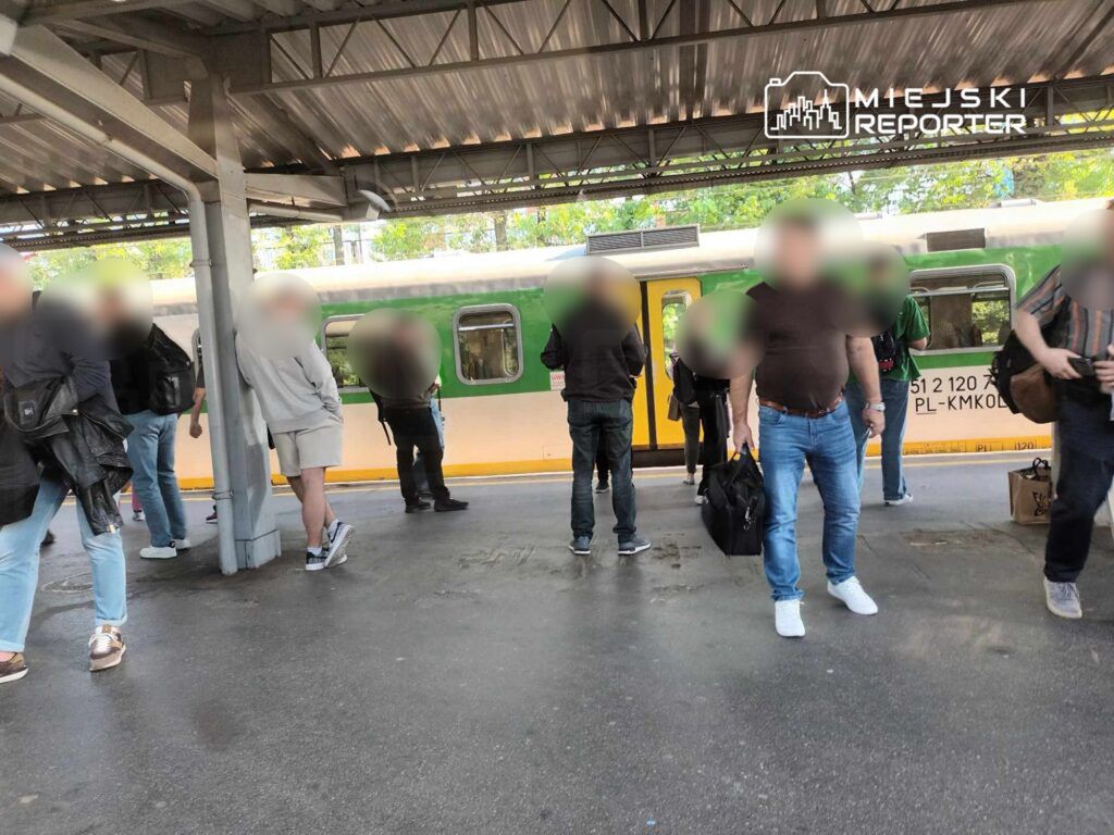 Warszawa: Awaria pociągu na linii średnicowej. Duże utrudnienia na kolei!