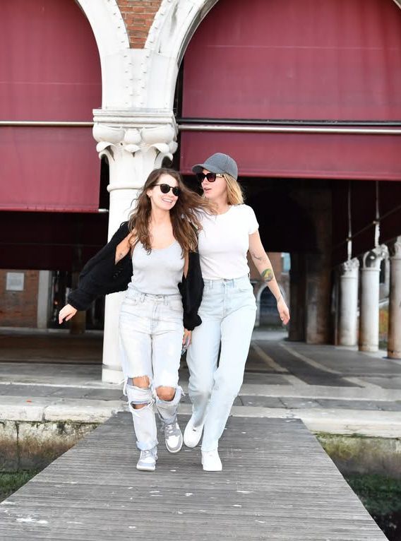 Carą Delevingne z dziewczyną