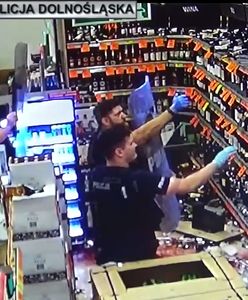 Zdemolował Biedronkę. W policjantów rzucał butelkami z alkoholem