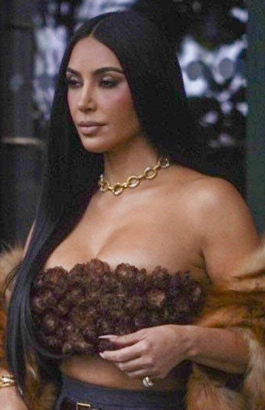 Kim Kardashian i Lauren Sanchez w Paryżu