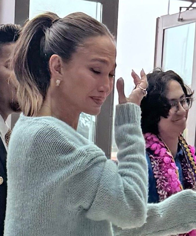 Jennifer Lopez na zakończeniu szkoły 18-letniego syna