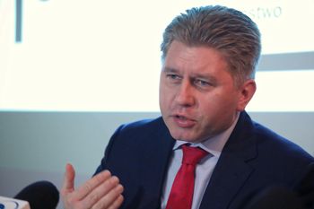 "Tu nie chodzi o prawo". Prof. Matczak o decyzji prezesa TK