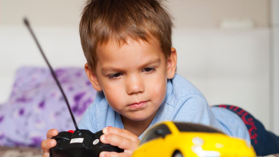 Mali miłośnicy motoryzacji pokochają zdalnie sterowane samochodziki