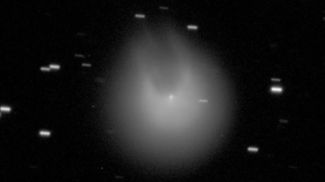 Kometa 12P tuż po erupcji
