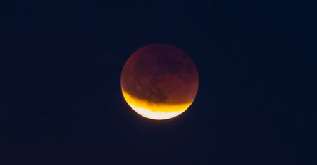 Jak sfotografować zaćmienie Superksiężyca? Wszystko co musisz wiedzieć na 28 września [poradnik]