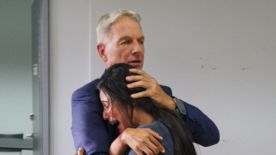 Mark Harmon i Emily Alabi w serialu "Agenci NCIS"