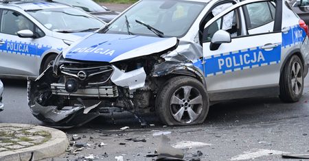 Pościg ulicami Szczecina. 28-latek ukradł auto, chciał staranować dwa radiowozy