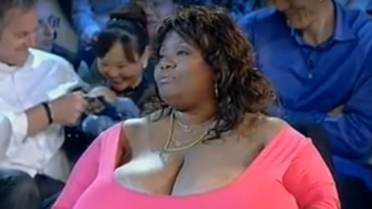 Największy biust na świecie.