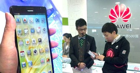 6,1-calowy Huawei Ascend Mate zaprezentowany. Prawdziwa bestia w przystępnej cenie [wideo]