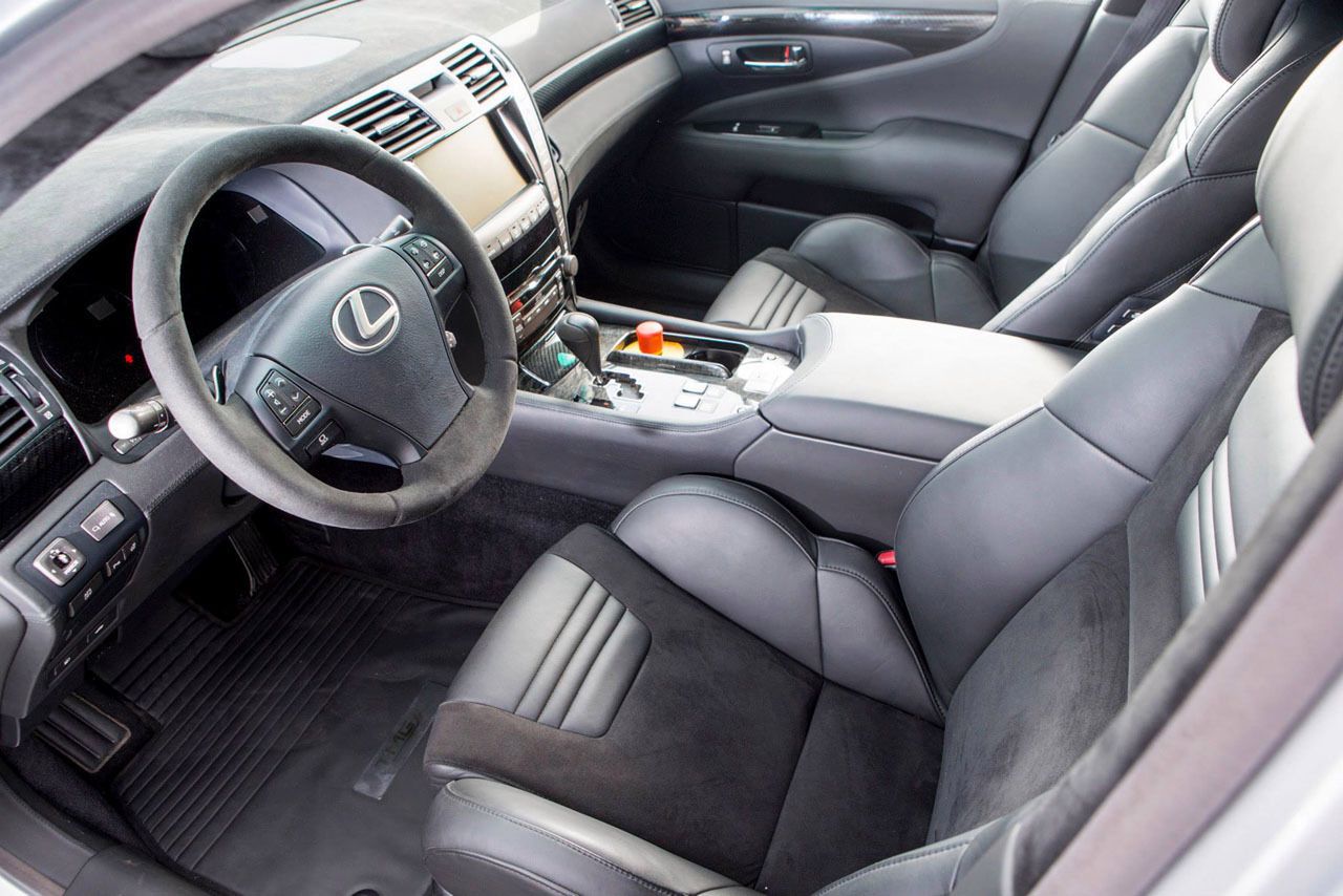 Lexus LS Sports 650 TMG