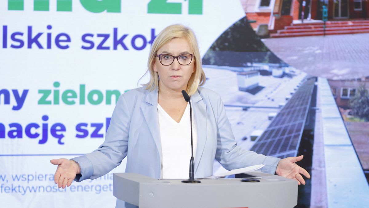 Og?oszenie programu dot. efektywno?ci energetycznej szk�?
03.09.2024. Warszawa. Konferencja "Wspieramy zielona transformacje szkol". Fot. Filip Naumienko/REPORTER 
N/z: Paulina Hennig-Kloska
Filip Naumienko/REPORTER