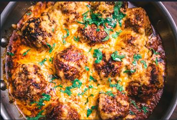 Smakują jak gołąbki, ale nie musisz zawijać farszu w kapustę. Kluczem do sukcesu jest 1 dodatek