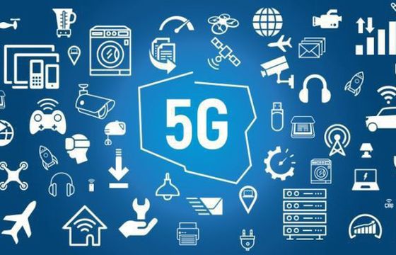 Przez pandemię sprzedaż smartfonów spadnie w tym roku o ponad 10 proc. W górę urządzenia 5G