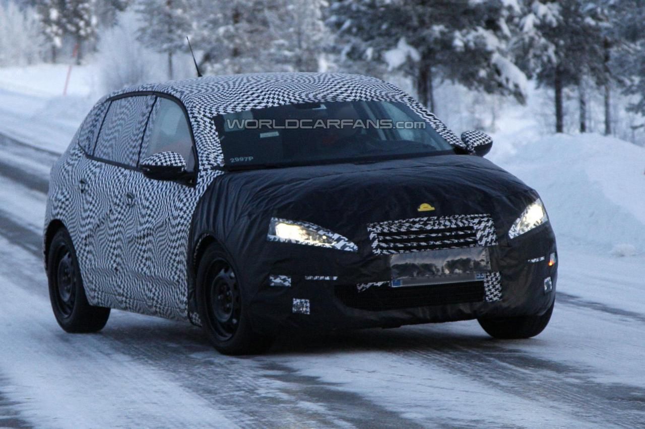 Nowy Peugeot 308 wyszpiegowany podczas zimowych testów