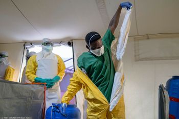 Ebola w DRK zbiera żniwo. Tysiące zakażonych. Testy szczepionki
