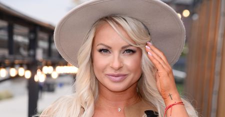 Paula Tumala pokazała brzuch. Modelka nie ukrywa już swojego ciała po ciąży