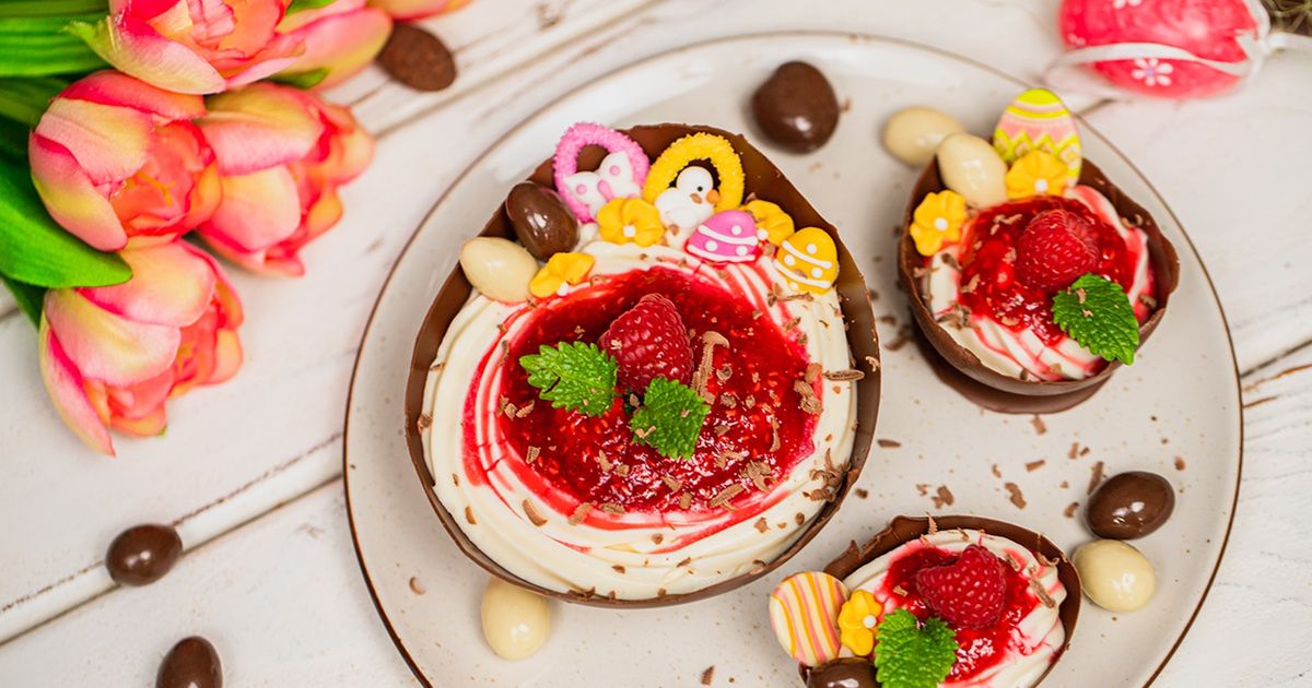 Czekoladowe miseczki jajka to mój sprawdzony patent na wielkanocny hit. U ciebie też wywołają falę oklasków