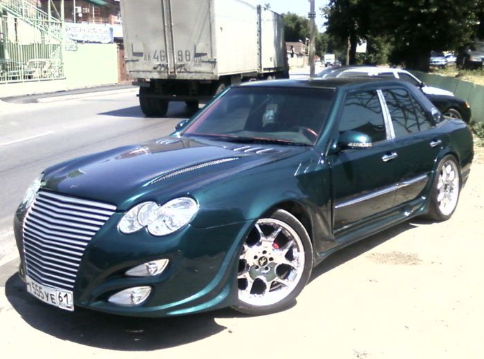 Tuningowany Mercedes klasy E