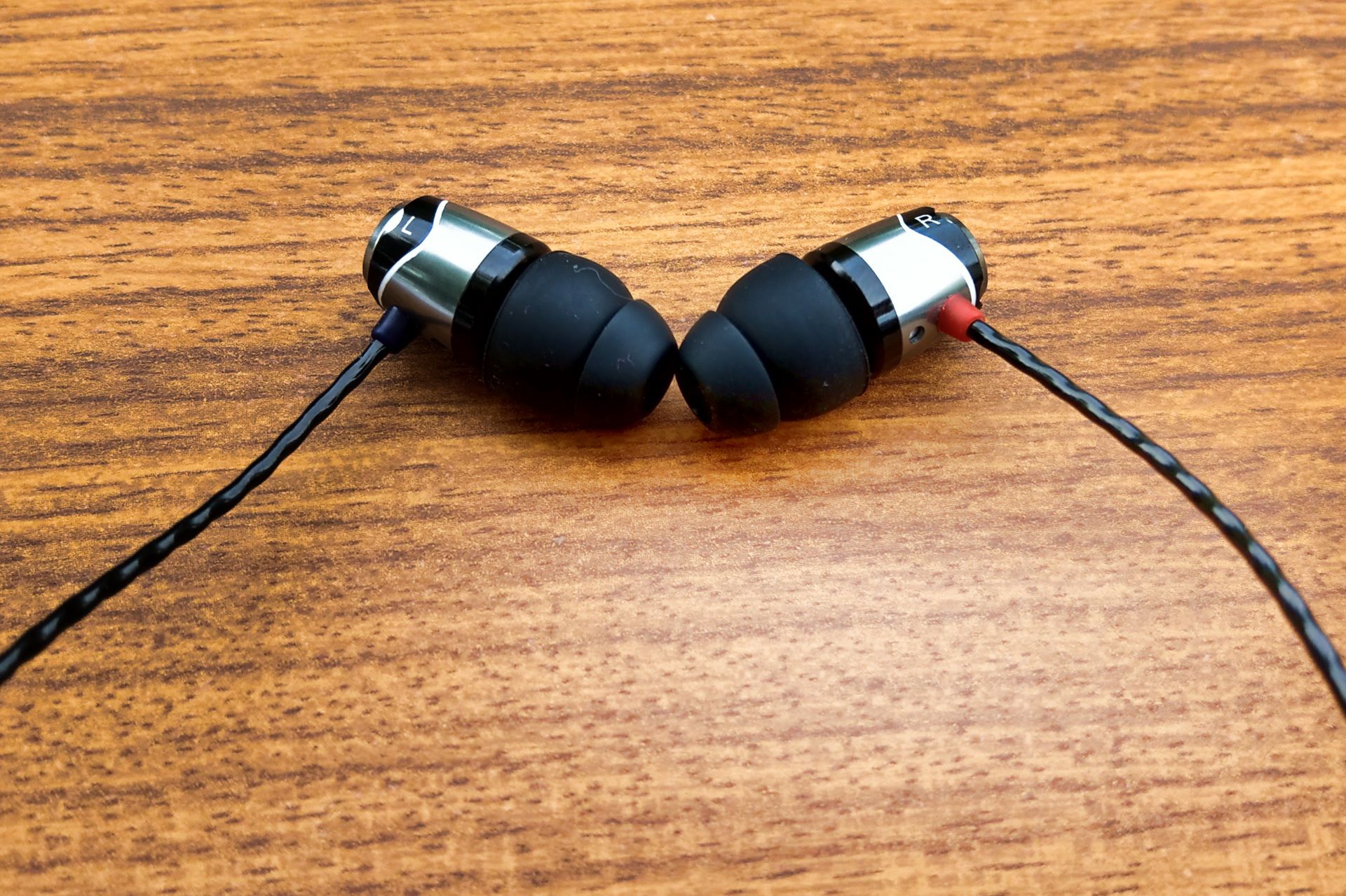 SoundMagic E10C - dobre i niedrogie słuchawki dokanałowe [Test] 10