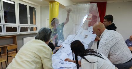 Znamy frekwencję. PKW policzyła 100 proc. głosów