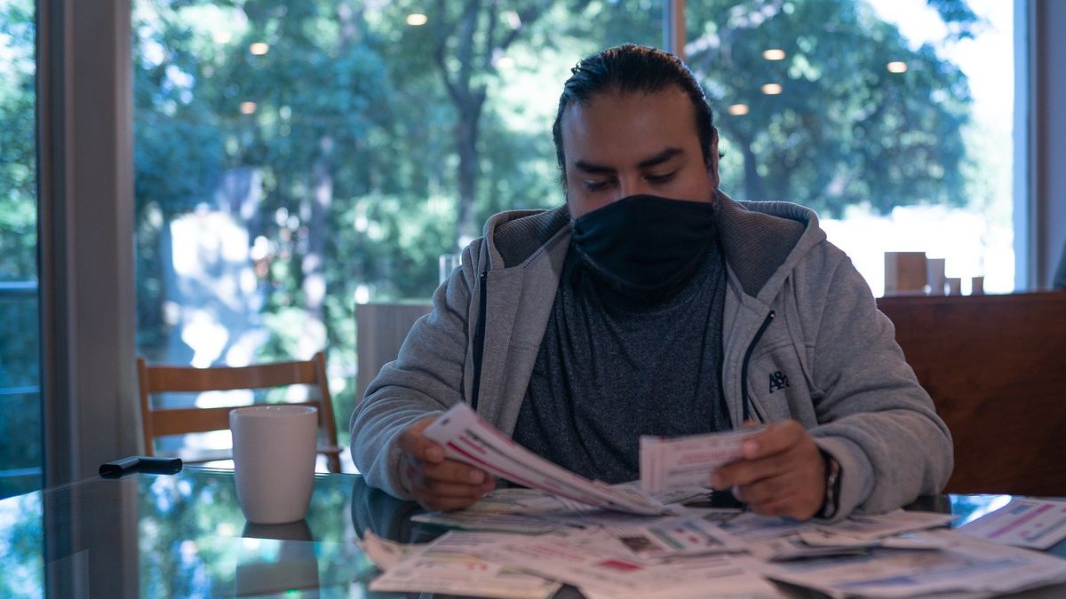 Co z maseczkami w pracy?