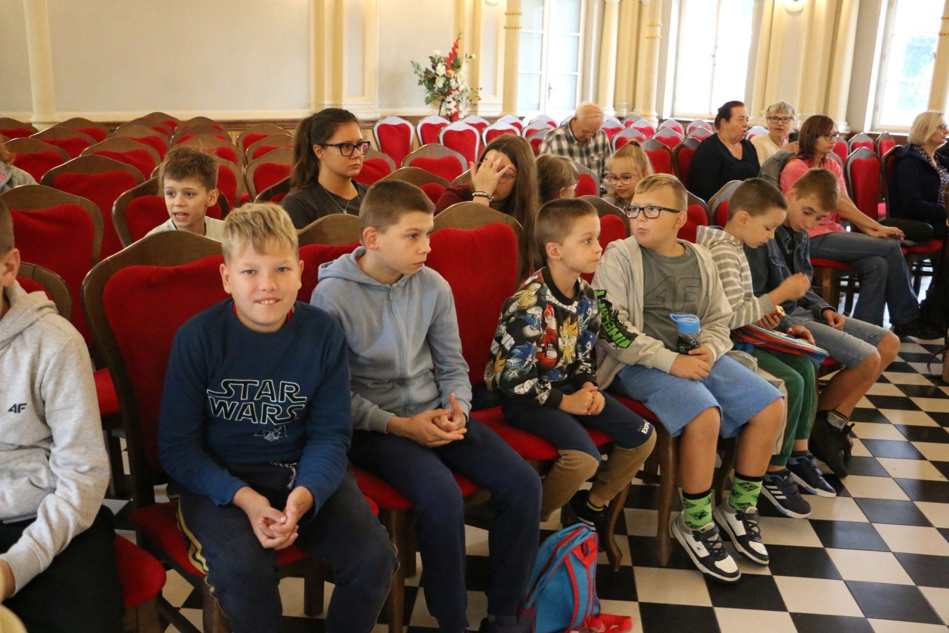 Narodowe Czytanie 2025 w Aleksandrowie Kujawskim. Przybliżyli twórczość Jana Kochanowskiego