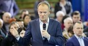 Tusk kusi Polaków darmowym kredytem. Ruszył groźny wyścig