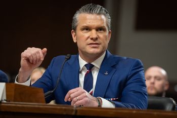 Administracja USA omija Kongres? Narasta spór o wojnę z Iranem