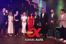 Łukasz Bednarz tworzy Kanał Alfa. 