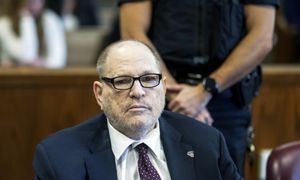 Weinstein znowu skazany. Modelka komentuje: "Nadal może krzywdzić"