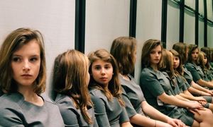 Ile dziewczynek widać na zdjęciu? Mało osób poda poprawną odpowiedź
