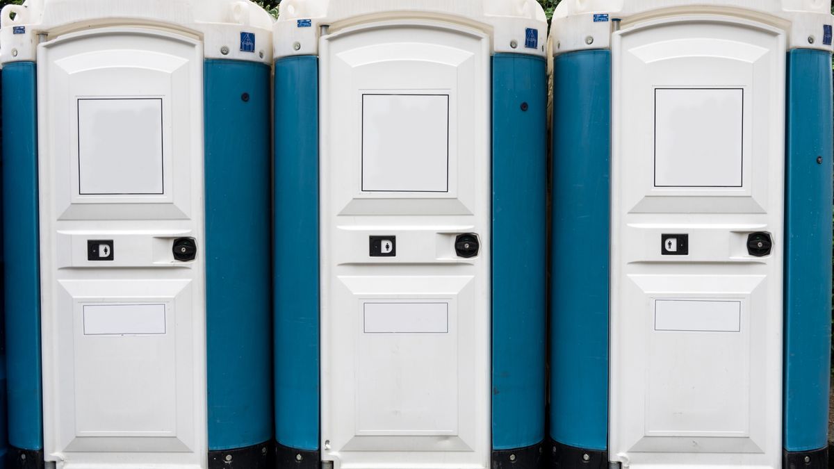 Starostwo w Mrągowie zdecydowało o wprowadzeniu opłat dla kolonistów za korzystanie z toalety 