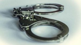 Warszawa: Pomagał chorej sąsiadce. Przy okazji czyścił jej konto