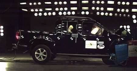 Nissan Navara ponownie w EuroNCAP