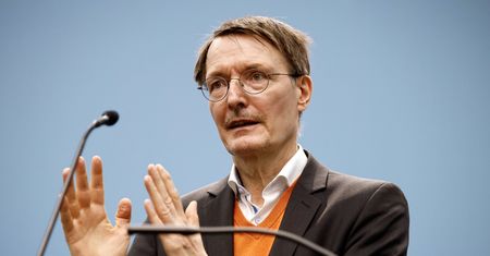 Niemcy. Chcieli porwać ministra zdrowia. Pięć osób usłyszało zarzuty