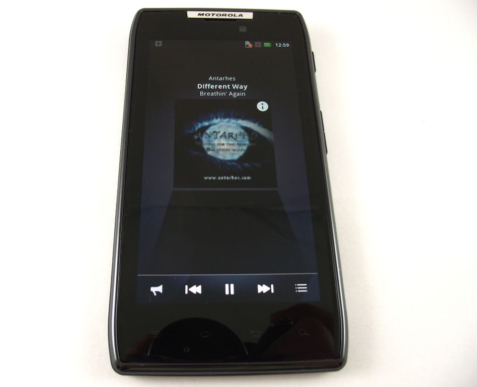 Motorola RAZR XT910 - żyletka wśród Androidów [test] 14